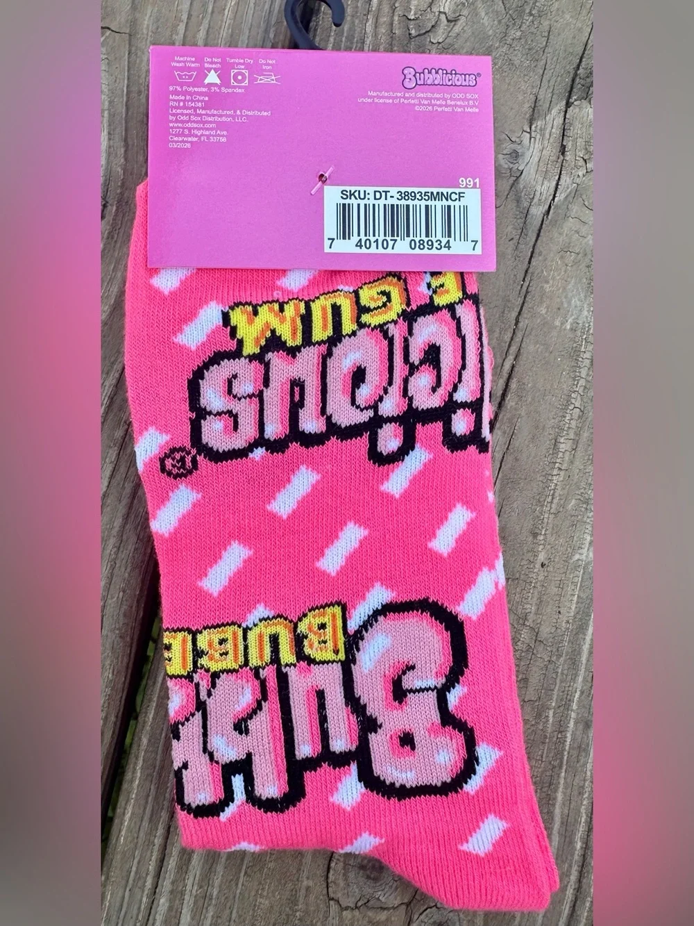Bubblicious Bubble Gum Crew Socks - Unisex 6 - 12